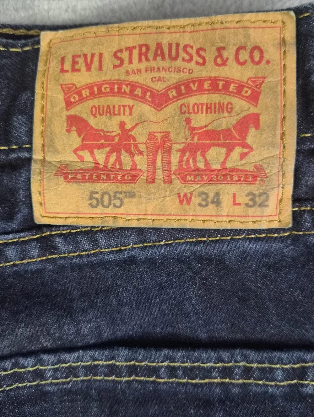 Levi's 505 baggy navy blue straight leg jeans Size mens 42x32 #denim
